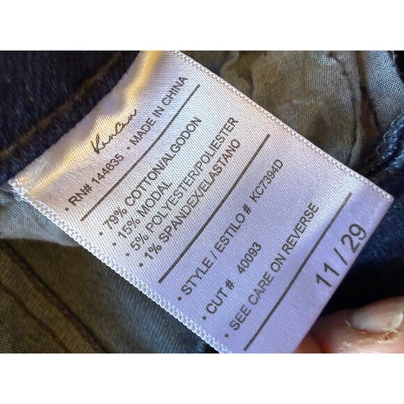 KanCan Split Front Flare Leg Raw Hem Jeans Size 11/29 - Picture 8 of 11